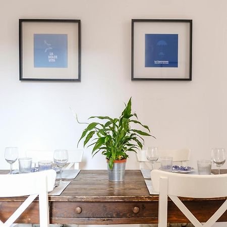 Spacious Apartment With Big Terrace At Colosseum Rome Buitenkant foto